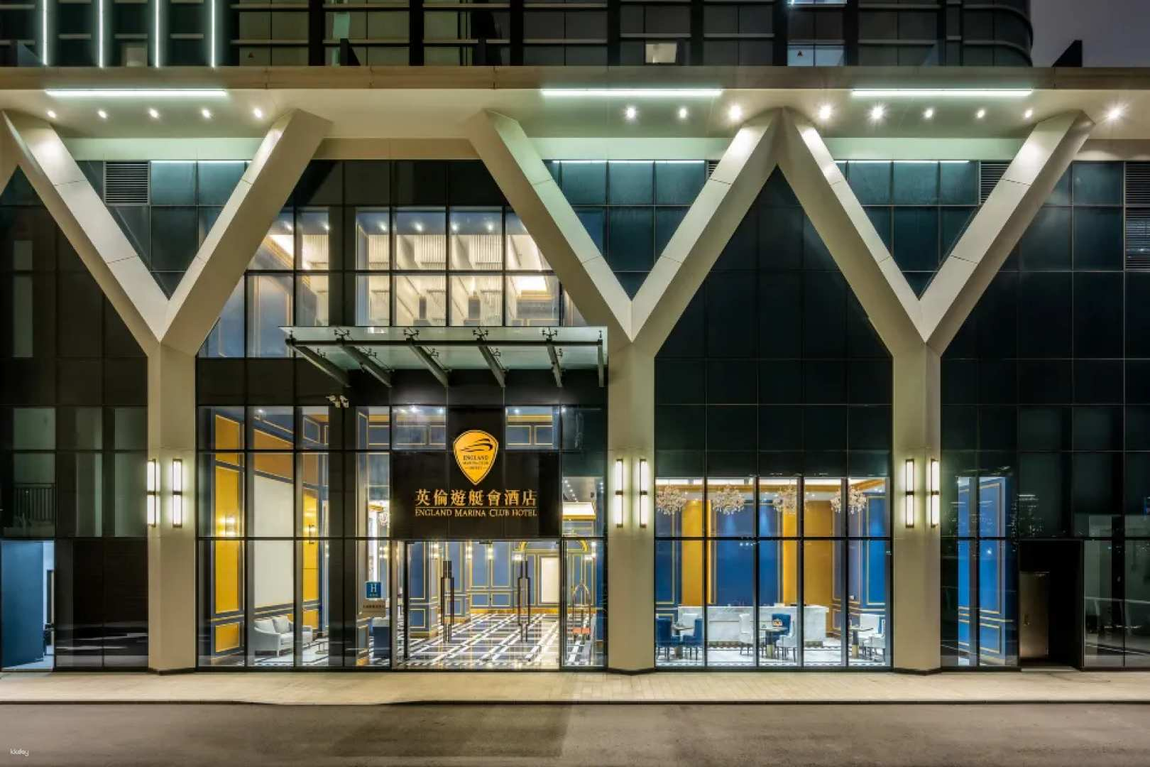 [Macau Hotel Offer] England Marina Club Hotel/ Marina Phantom Apartment Hotel | Nearby Galaxy Macau™ | Selected plans include tickets to The House of Dancing Water at City of Dreams - Photo 1 of 4